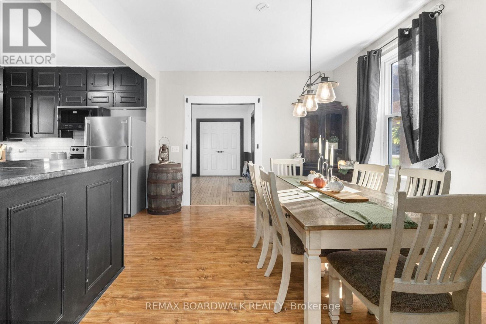 526 Kelford Drive — photo 12