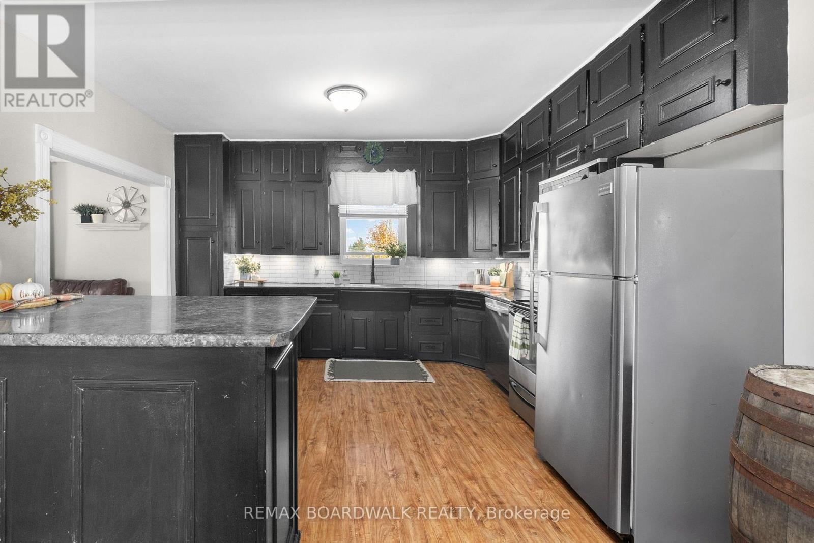 526 Kelford Drive — photo 14