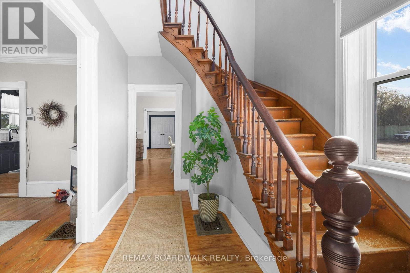 526 Kelford Drive — photo 25