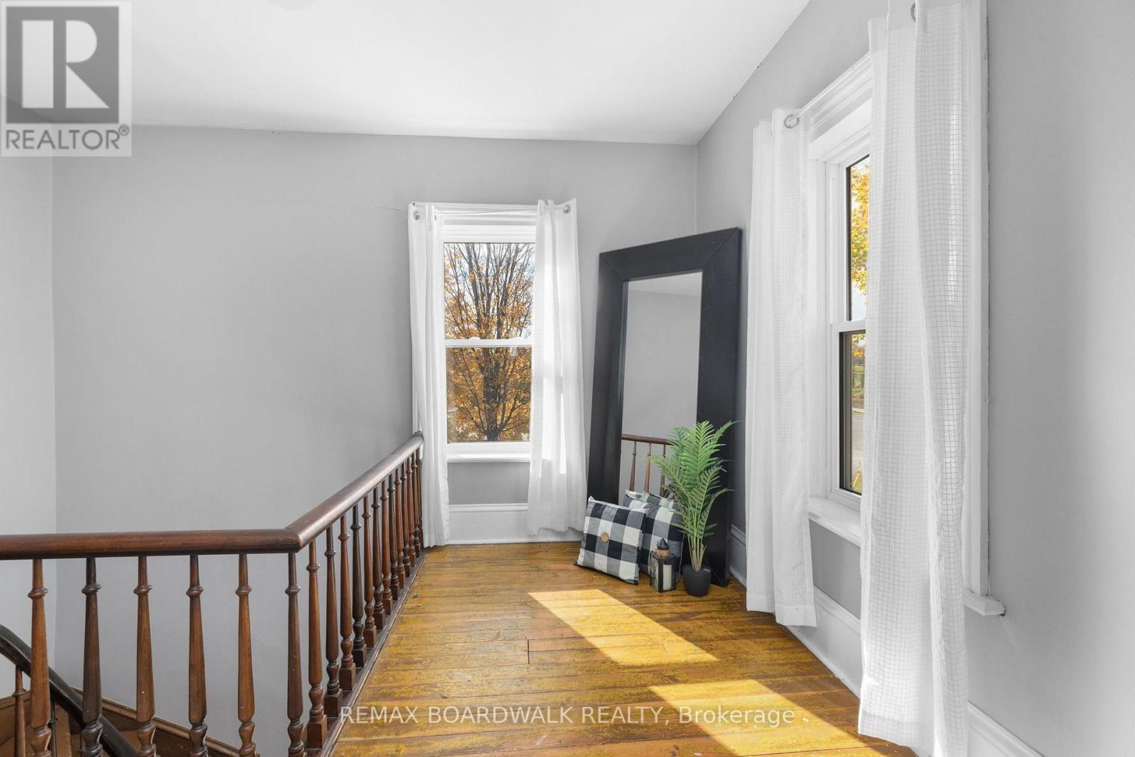 526 Kelford Drive — photo 27
