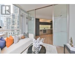 802 - 45 Charles Street E, Toronto, ON M4Y1S2 Photo 9