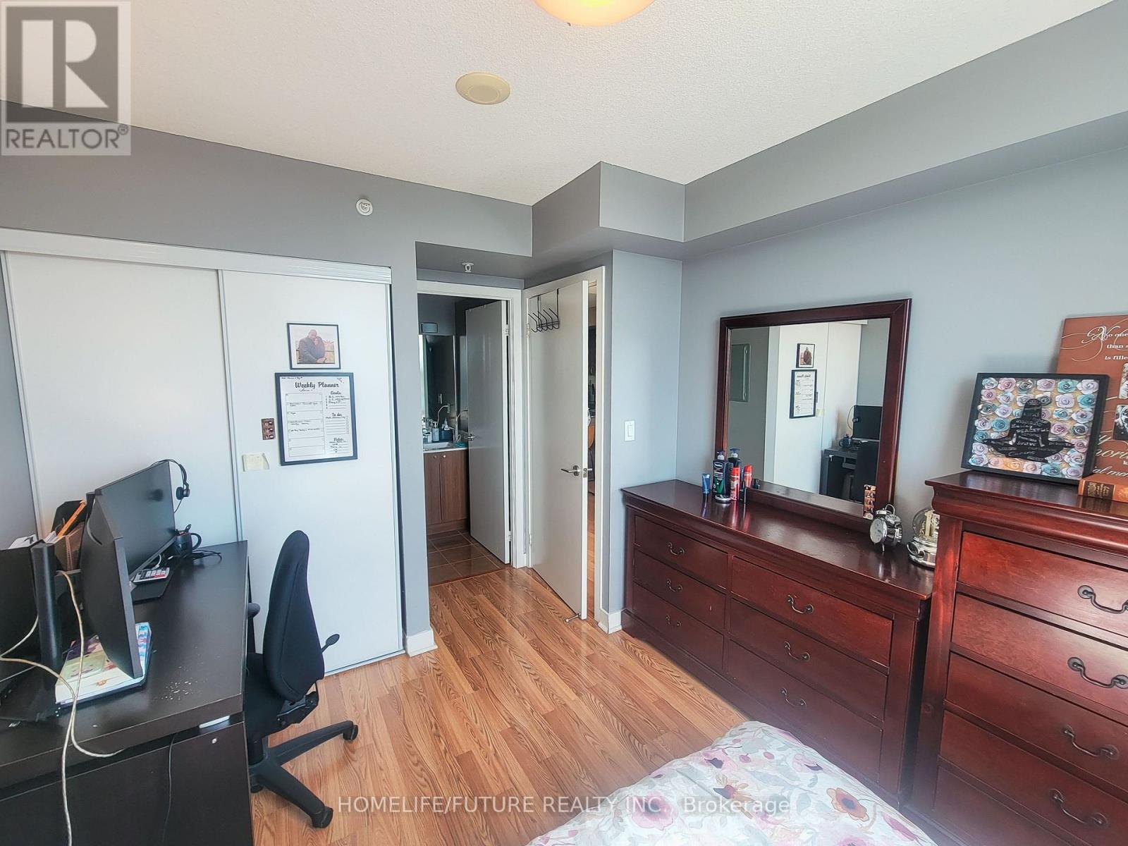 5740 Yonge Street — photo 12