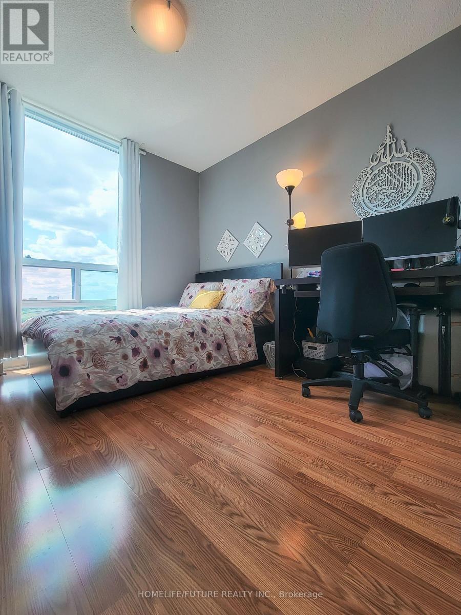 5740 Yonge Street — photo 13