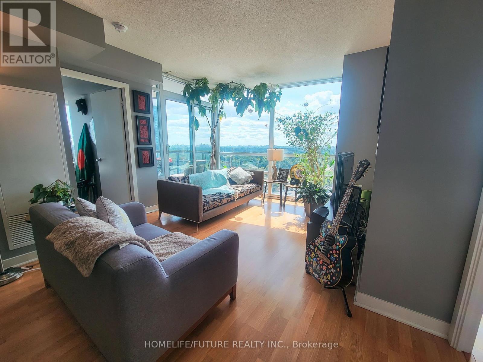 5740 Yonge Street — photo 14