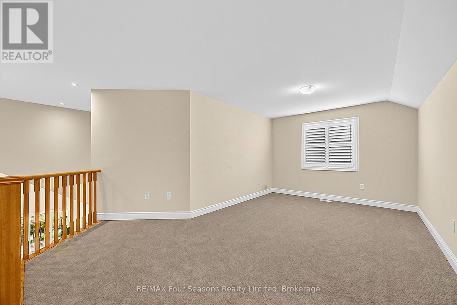 100 Kari Crescent — photo 23