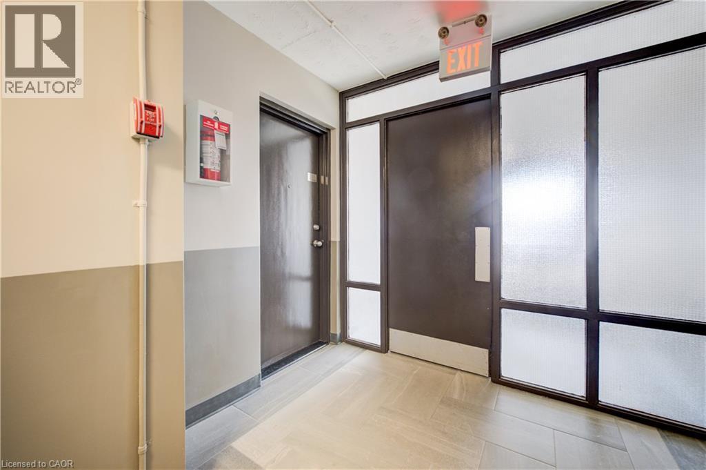 82 ELGIN Street S Unit# 24, Cambridge — photo 4