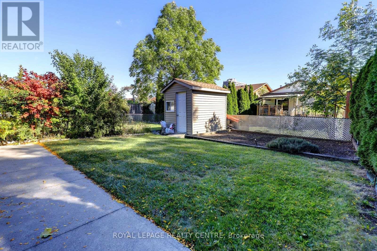 912 BLAIRHOLM AVENUE - 35