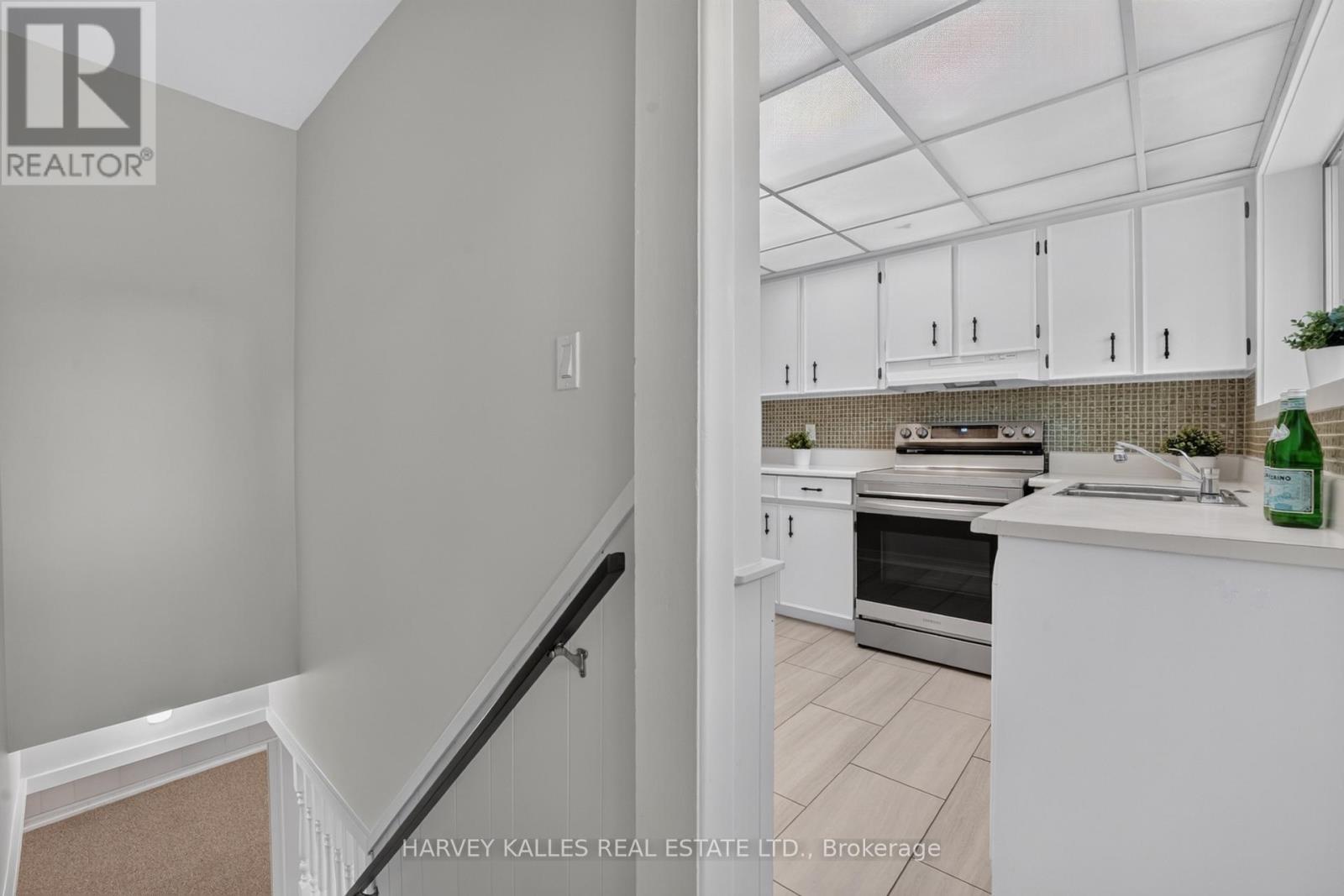 7 GREENING CRESCENT, Toronto (Princess-Rosethorn) — photo 12