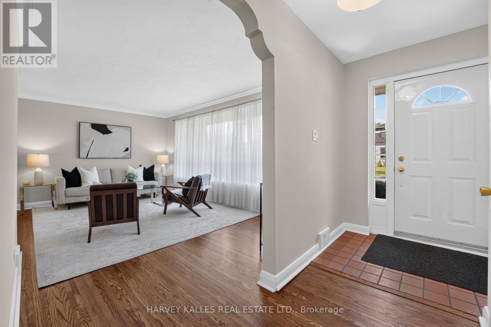 7 GREENING CRESCENT, Toronto (Princess-Rosethorn) — photo 5