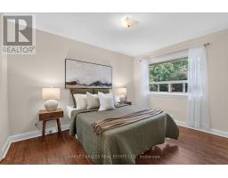 7 Greening Crescent, Toronto, ON M9A1N9 Photo 24