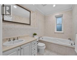 7 Greening Crescent, Toronto, ON M9A1N9 Photo 27