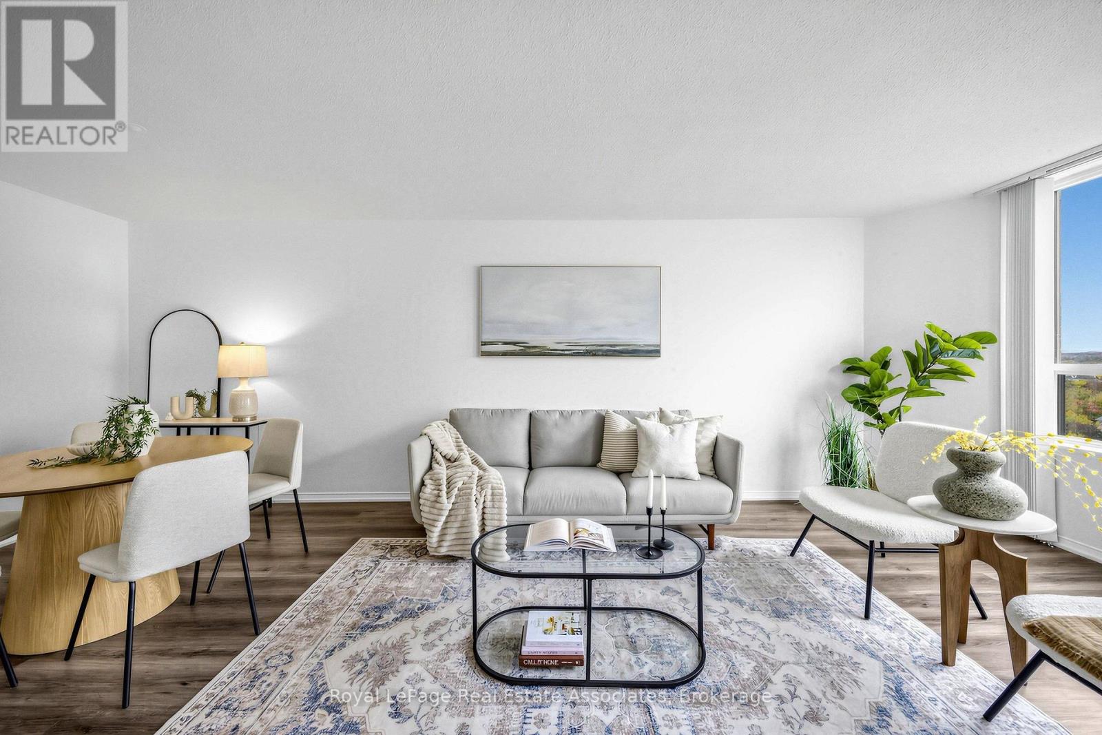 1705- 1270 Maple Crossing Boulevard, Burlington, ON photo 5