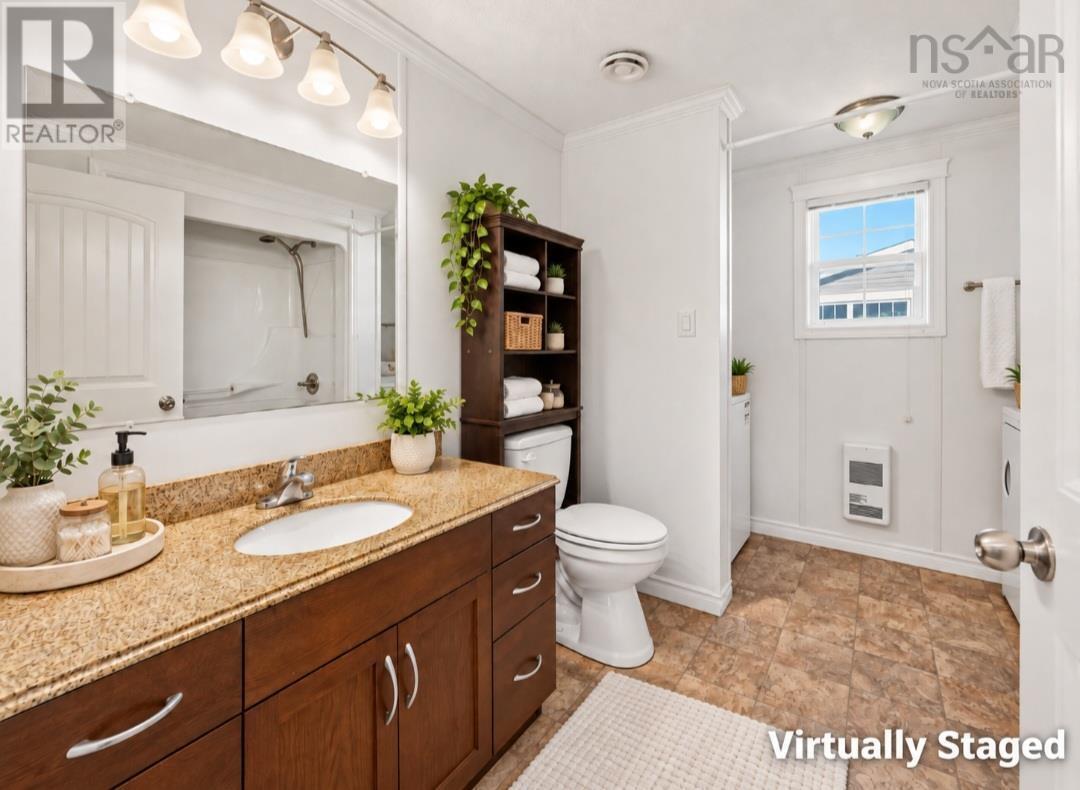 Property 31 of 44 of 549 Thorn Avenue