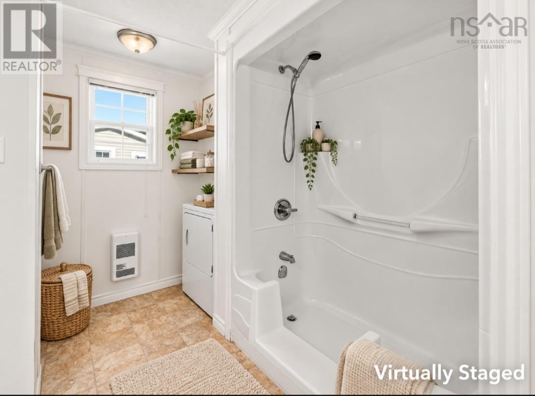 Property 33 of 44 of 549 Thorn Avenue