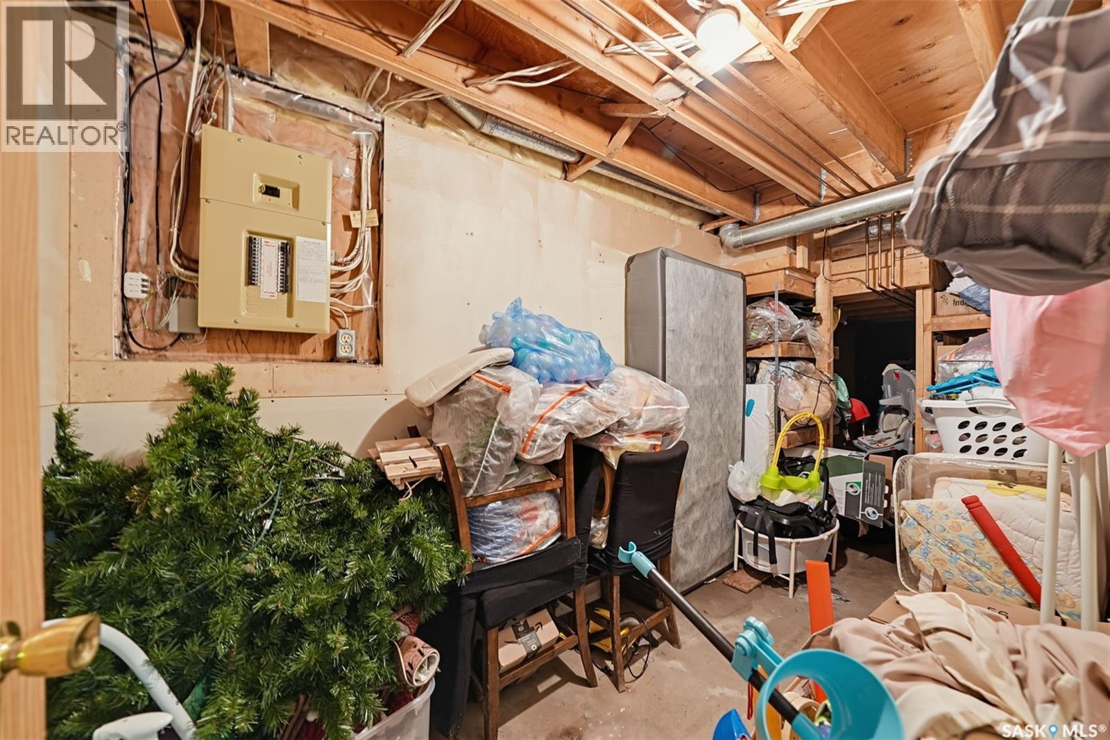 219 Hawkins STREET, Drake — photo 23