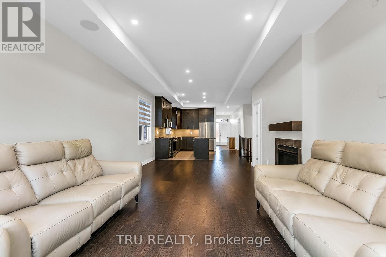 6362 RENAUD ROAD - 11