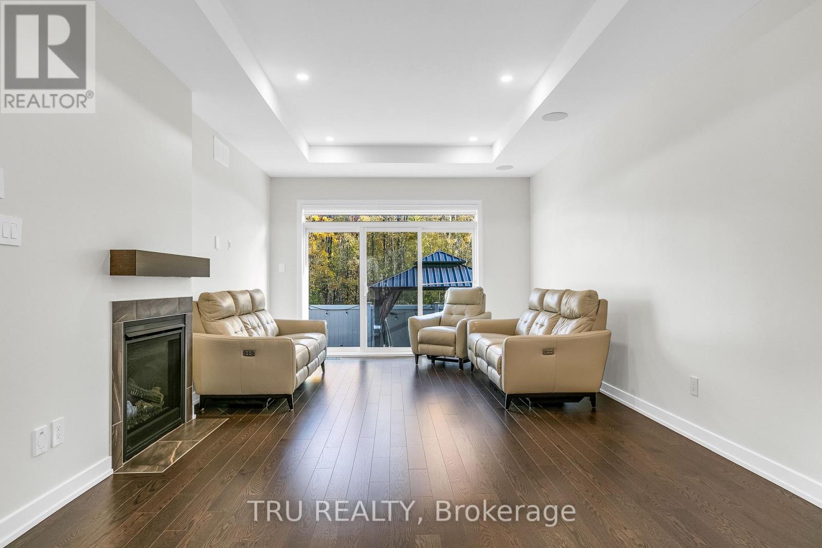 6362 RENAUD ROAD - 15
