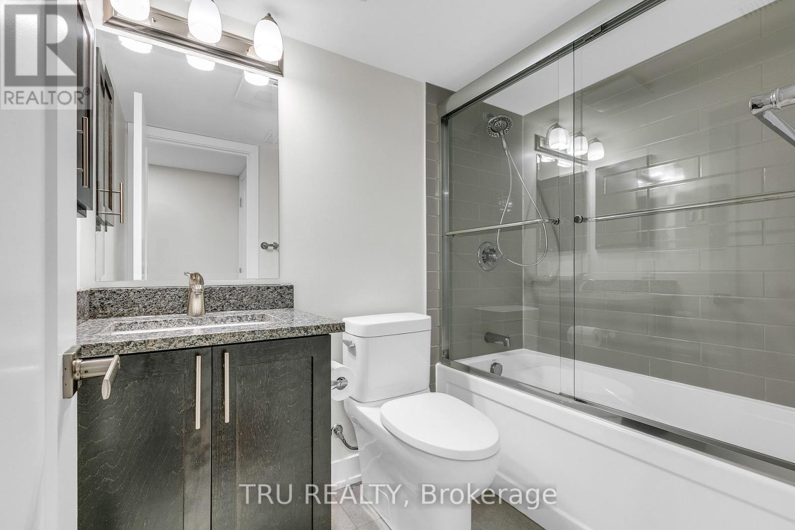 6362 RENAUD ROAD - 24