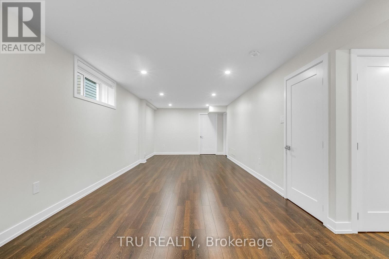 6362 RENAUD ROAD - 25