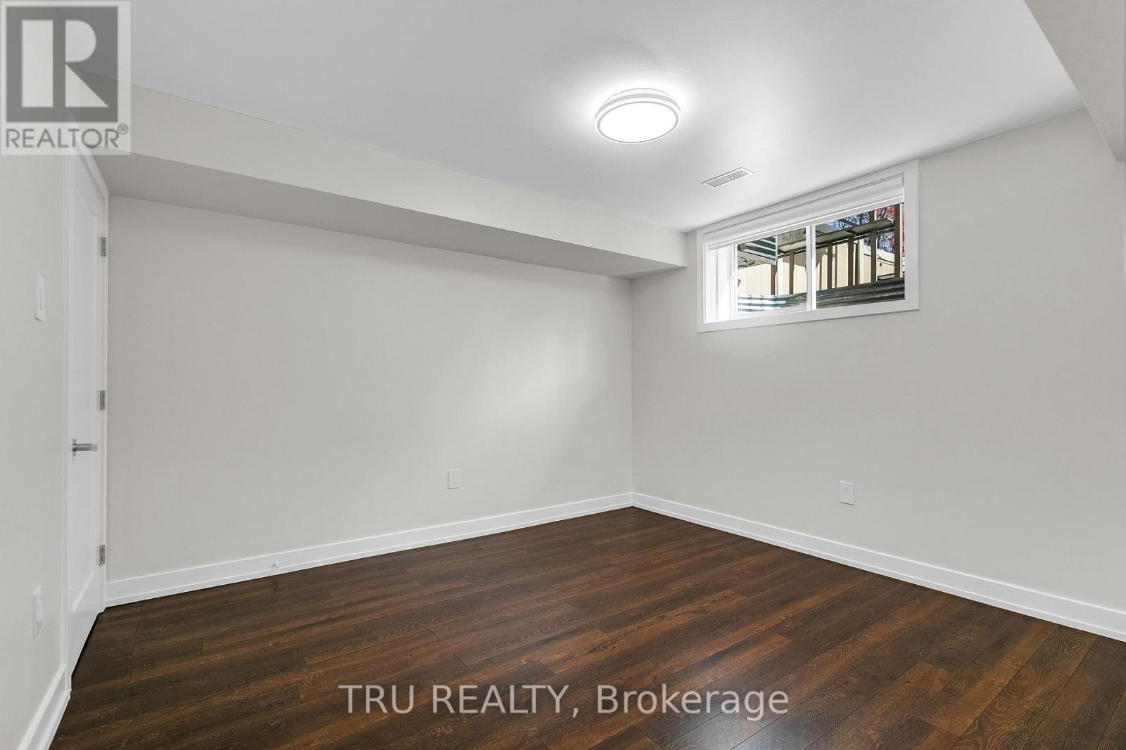 6362 RENAUD ROAD - 27