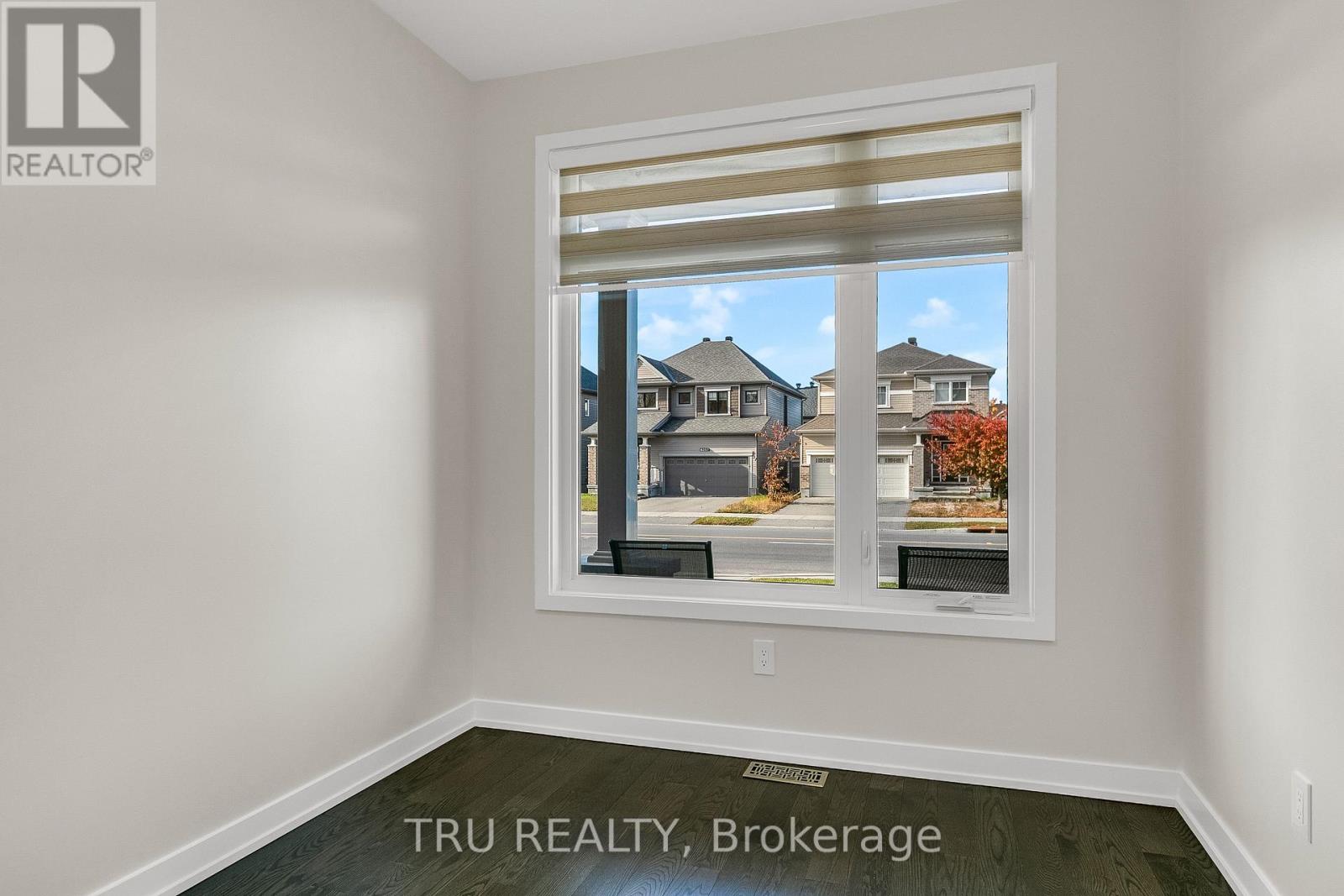 6362 RENAUD ROAD - 5