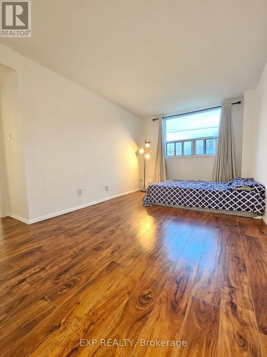 214 - 10 SUNRISE AVENUE, Toronto (Victoria Village) — photo 8