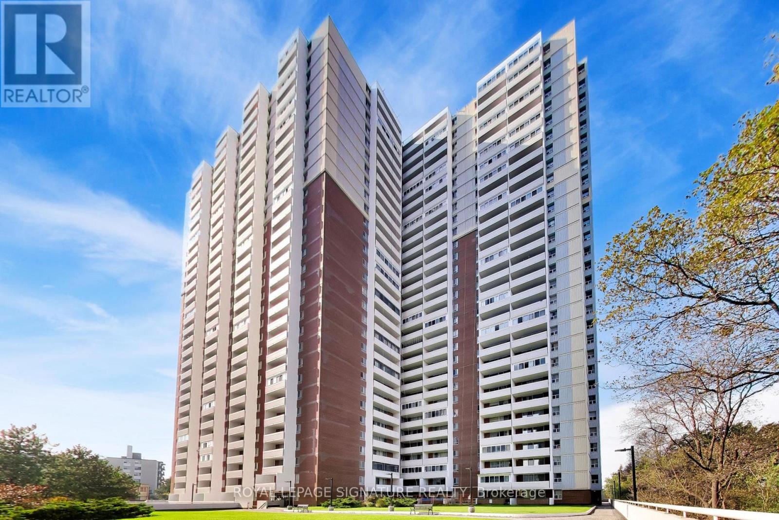 408- 1 Massey Square, Toronto, ON photo 3