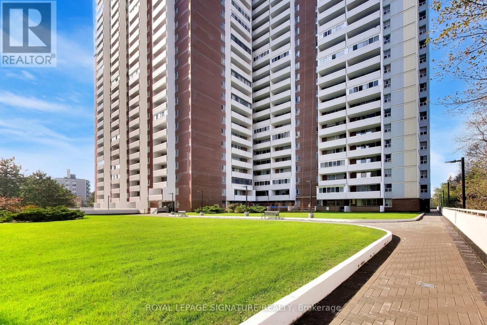 408- 1 Massey Square, Toronto, ON photo 6