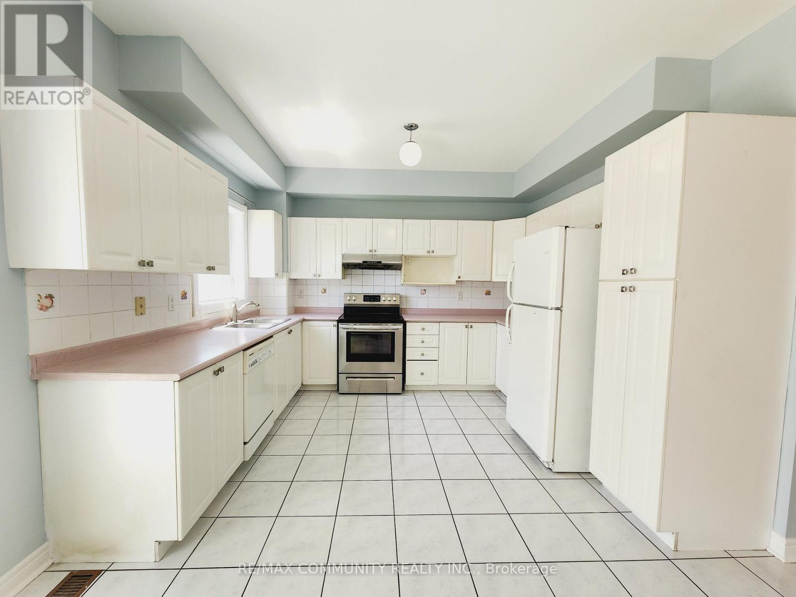 61 Chartway Boulevard — photo 14