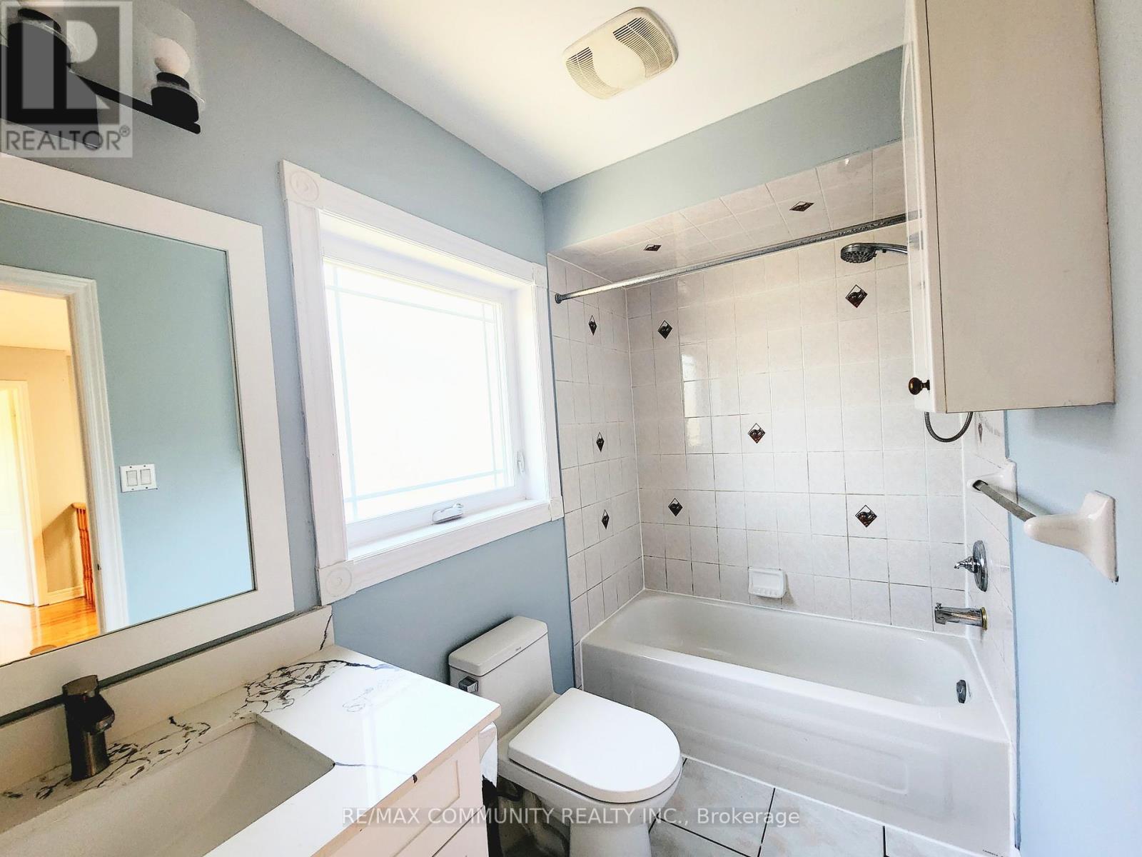 61 Chartway Boulevard — photo 32