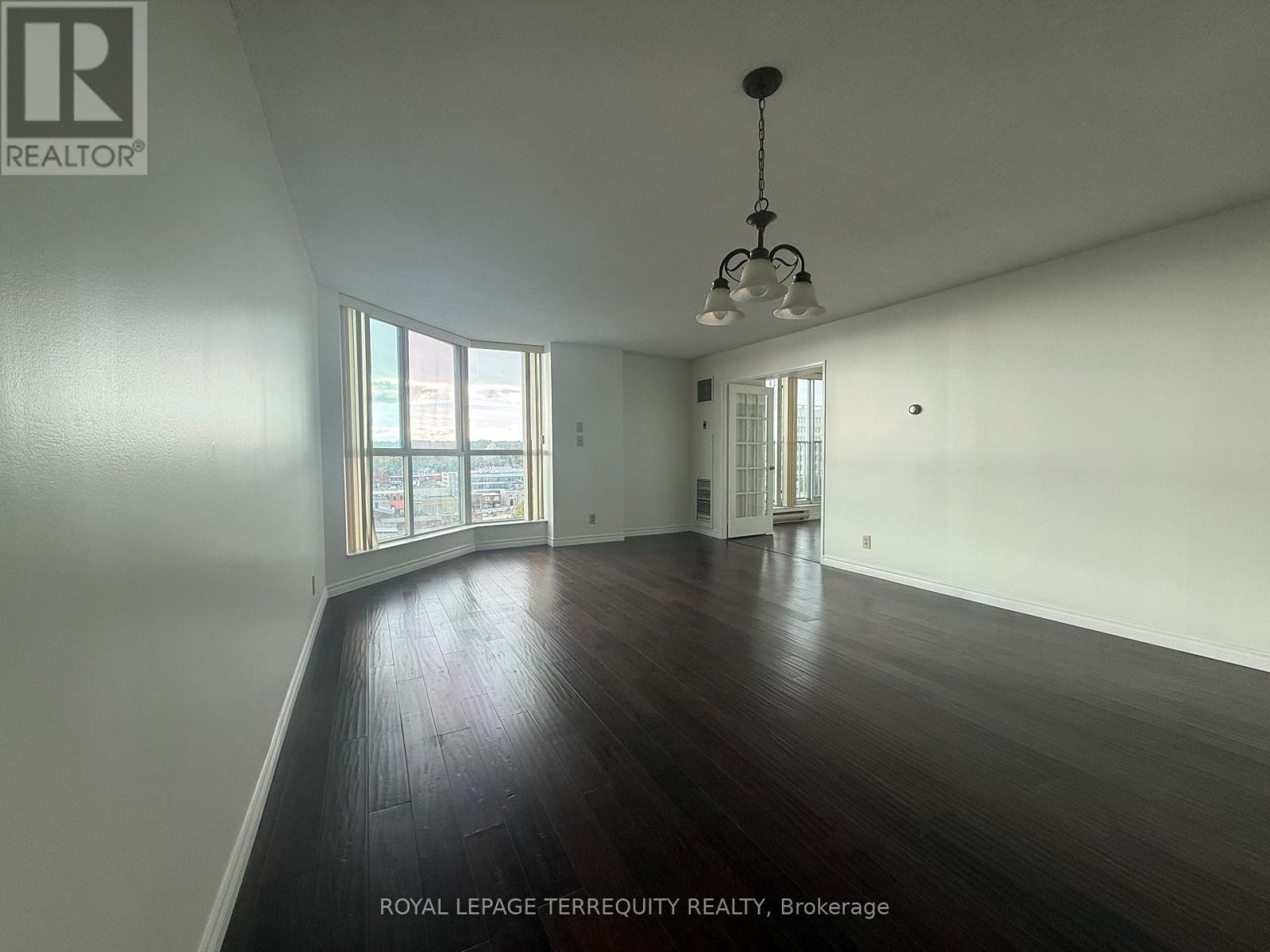 140 Dunlop Street East — photo 14