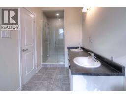 1388 National Common, Burlington, ON L7P0V6 Photo 16