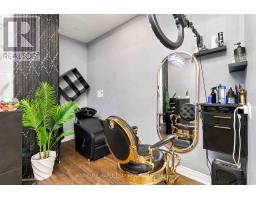 8 Flowertown Avenue, Brampton, ON L6X2J9 Photo 10