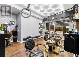 8 Flowertown Avenue, Brampton, ON L6X2J9 Photo 6