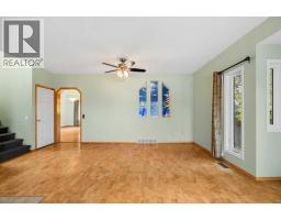 4pc Bathroom - 196 River Rock Crescent Se, Calgary, AB T2C4J1 Photo 6