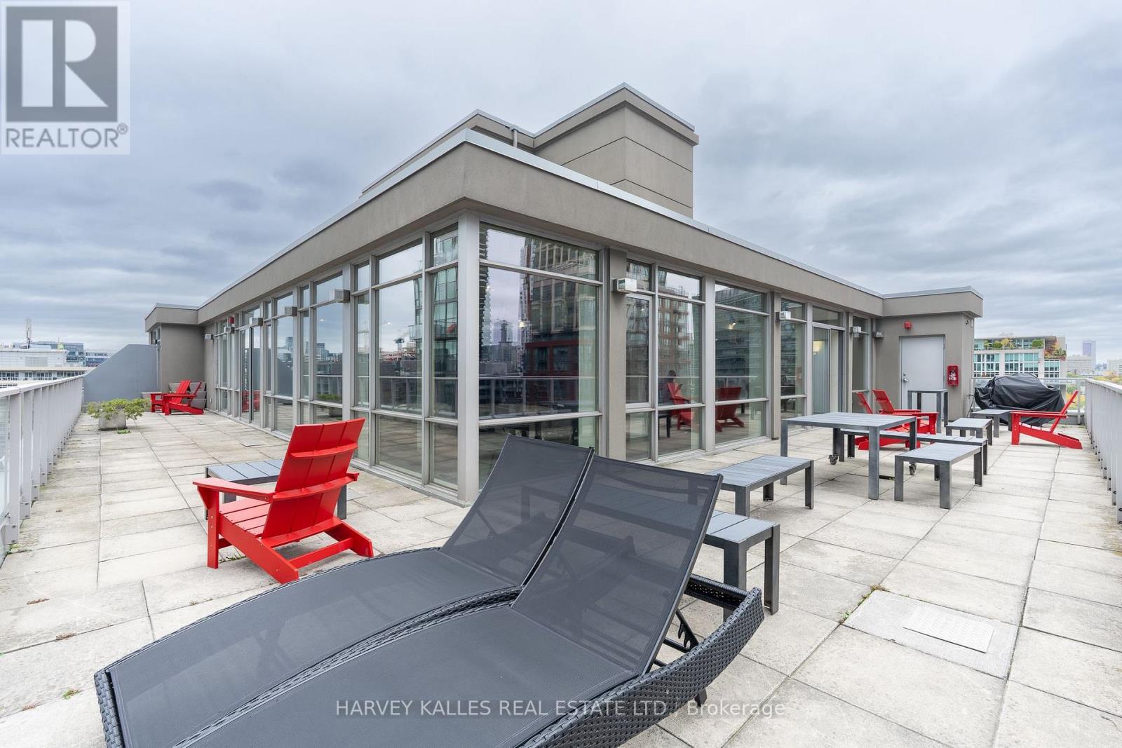 36 Charlotte Street — photo 31