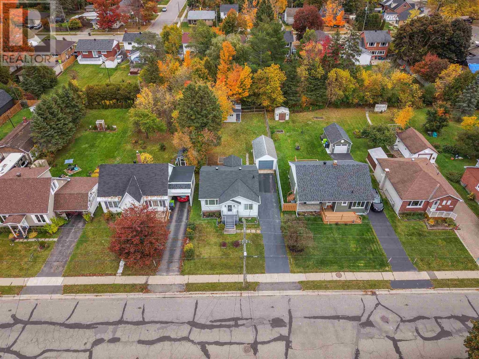 182 Lake ST - 42