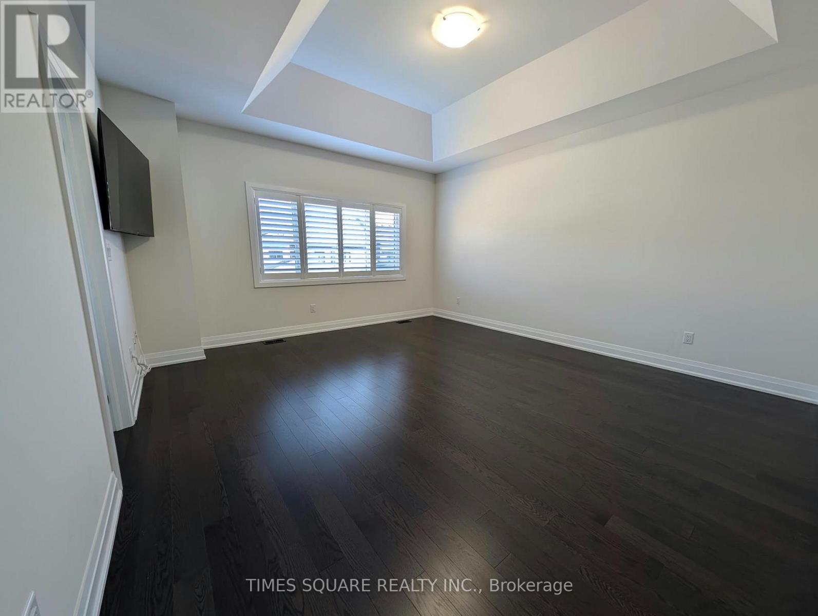 24 WALTER CLIFFORD NESBITT DRIVE - 26