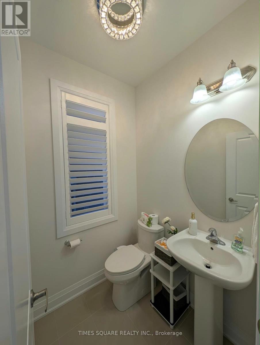 24 WALTER CLIFFORD NESBITT DRIVE - 30