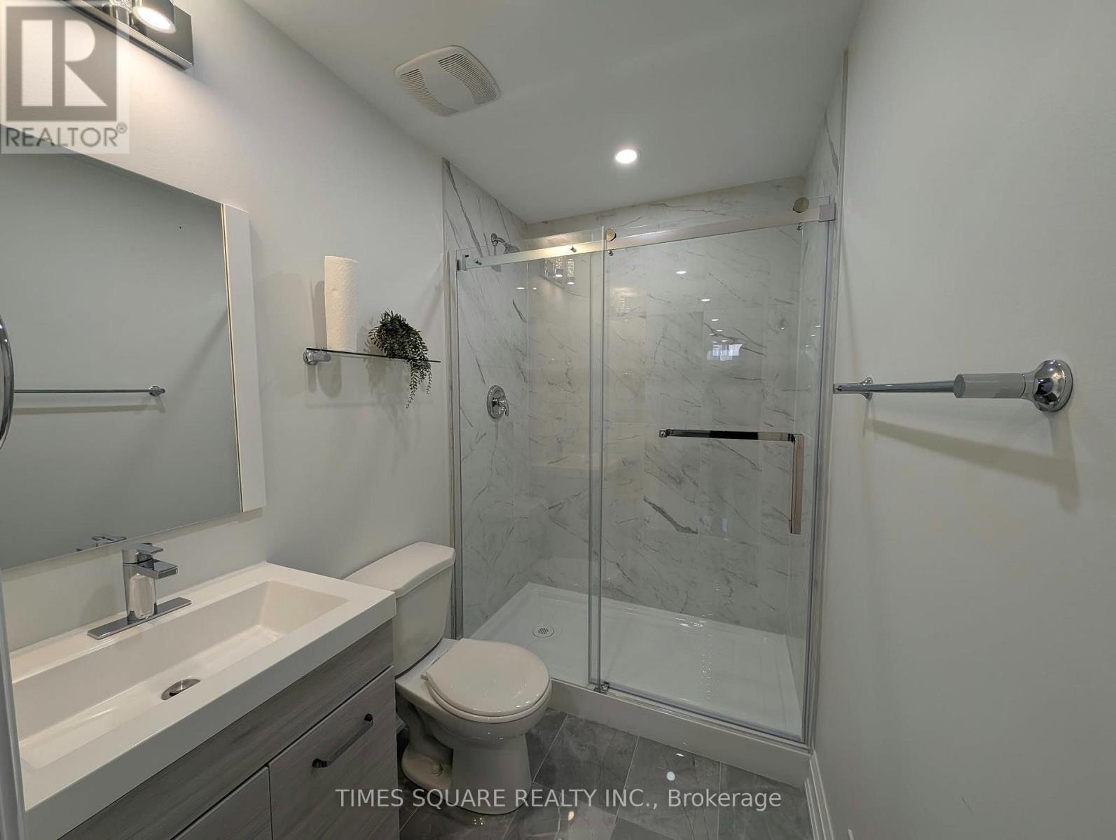 24 WALTER CLIFFORD NESBITT DRIVE - 34