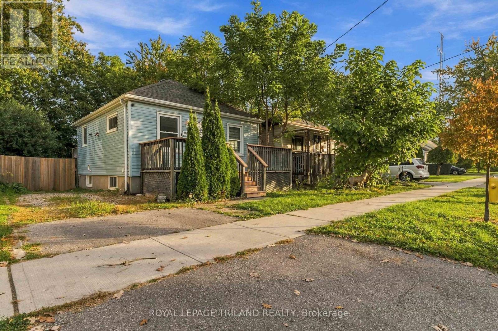 1628 CHURCHILL AVENUE, London East (East H) — photo 3