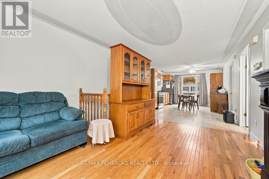 182 MARKET STREET, Pembroke — photo 12