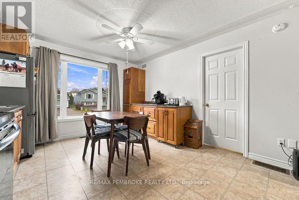 182 MARKET STREET, Pembroke — photo 5