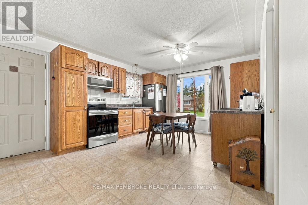 182 MARKET STREET, Pembroke — photo 7