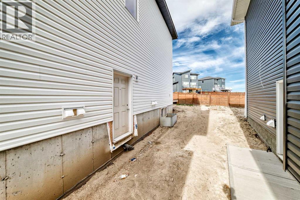 564 Livingston Way - photo 38
