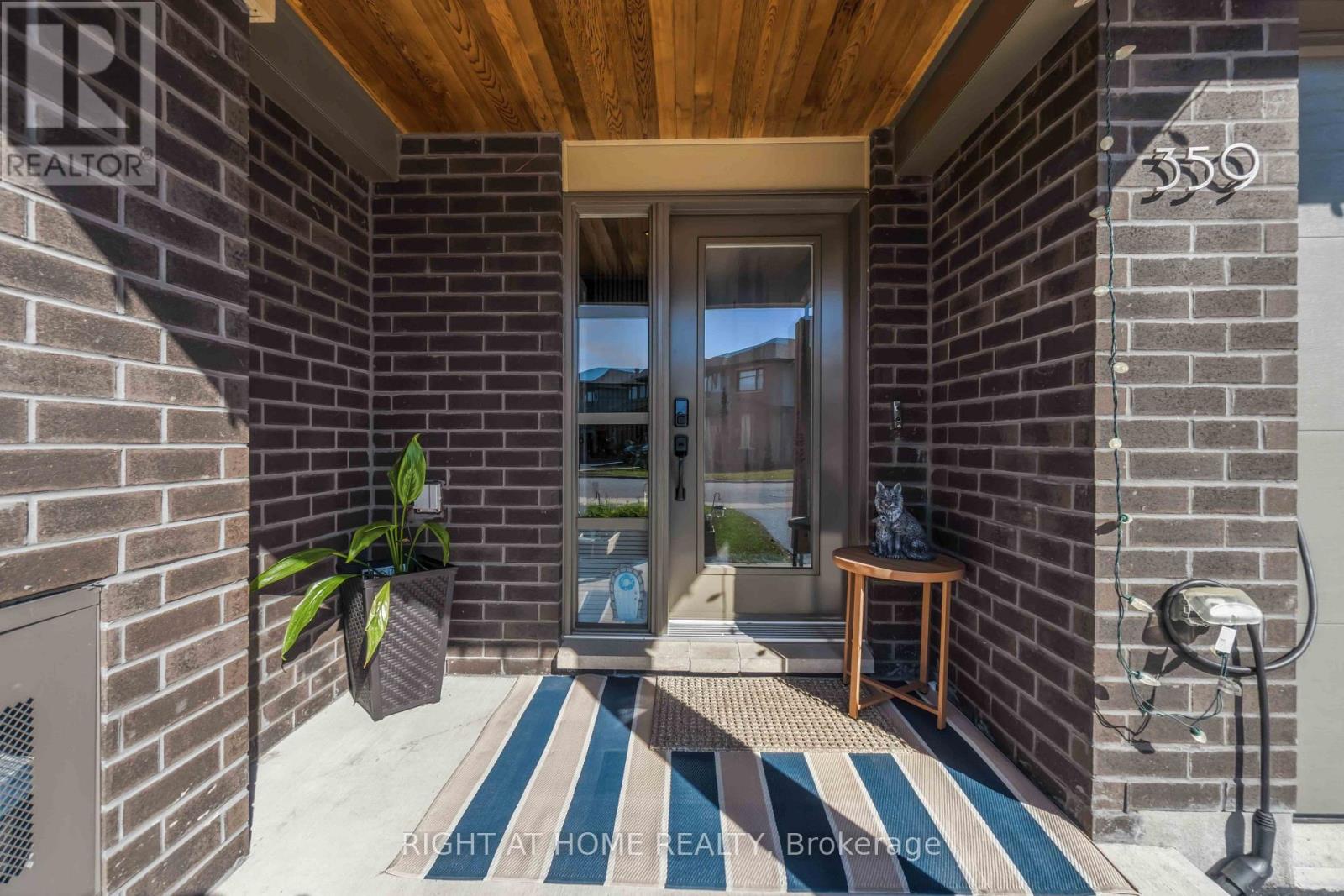 359 BIG DIPPER STREET, Ottawa — photo 2