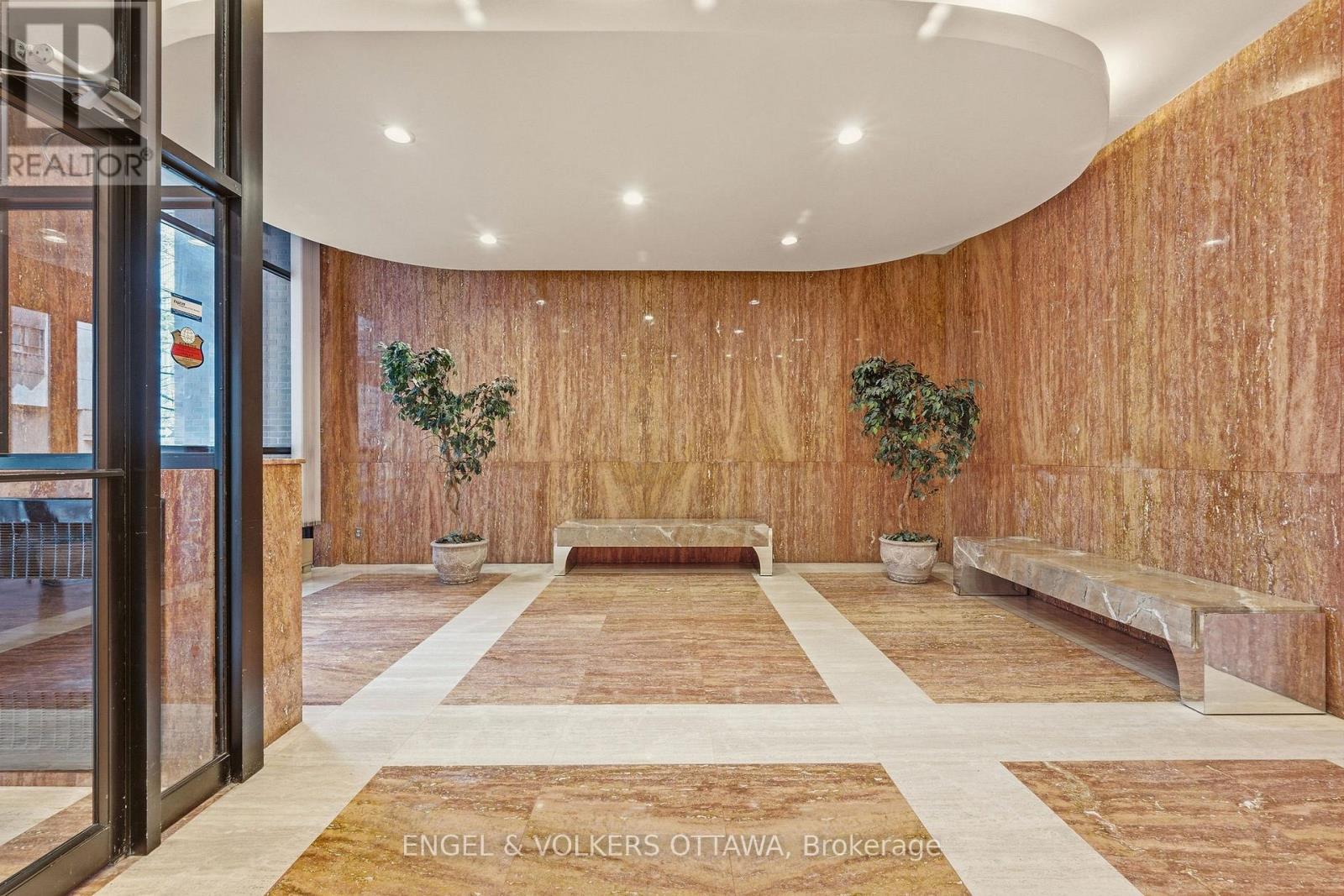 #606 475 LAURIER AVENUE W - 31