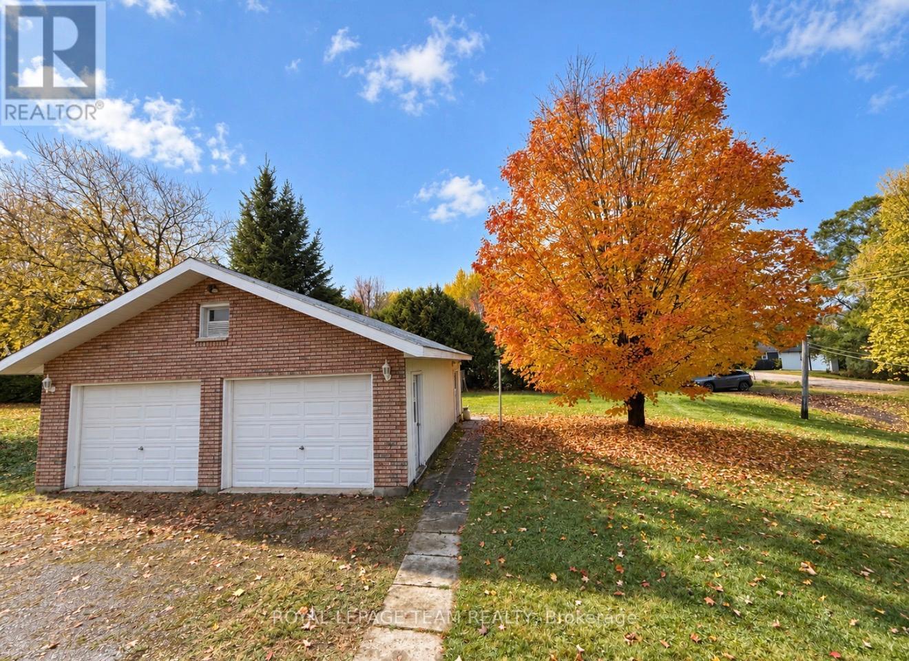 612 ELGIN STREET, Laurentian Valley — photo 3
