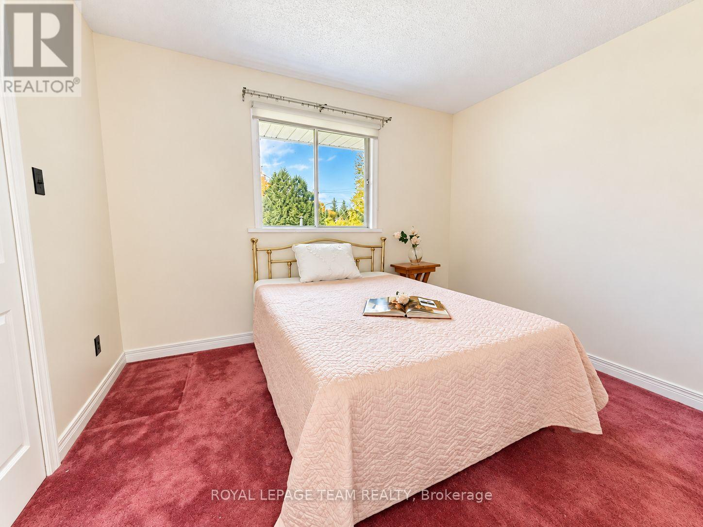 612 ELGIN STREET, Laurentian Valley — photo 9