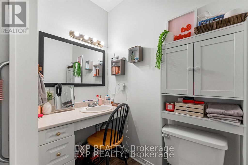 11 Albert Street — photo 14